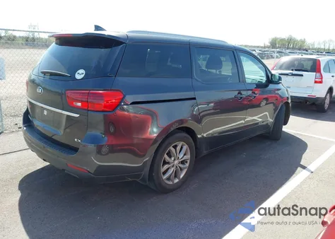 2021 Kia Sedona Ex z USA, uszkodzony, nr VIN KNDMB5C13M6662378